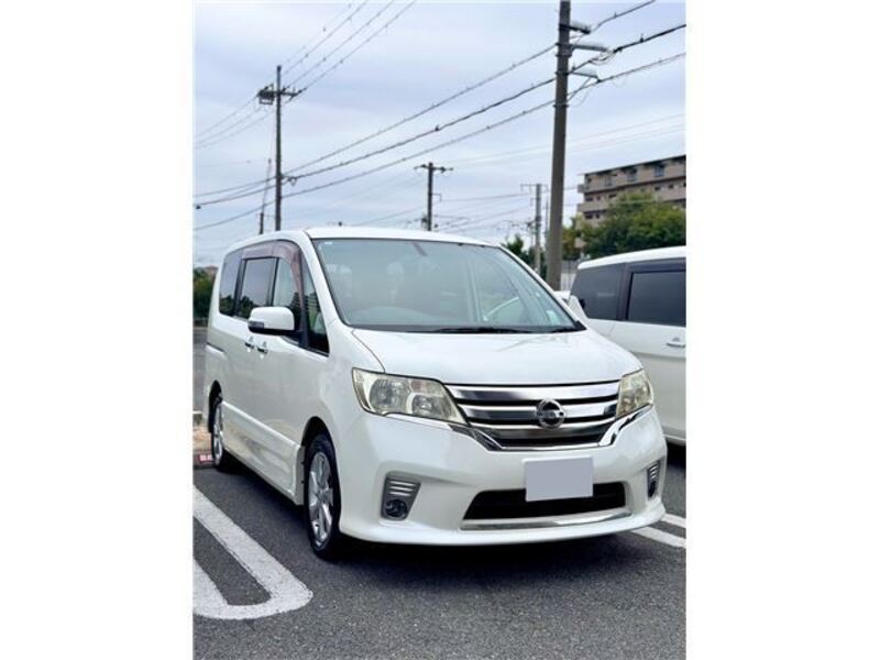 NISSAN SERENA