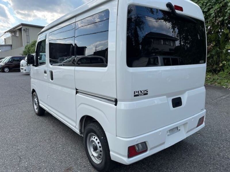 PIXIS VAN