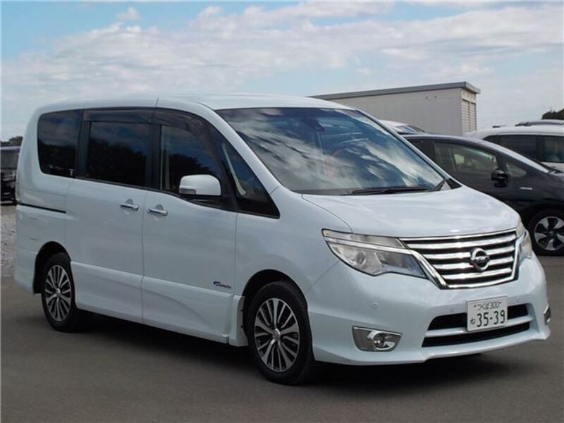 NISSAN SERENA