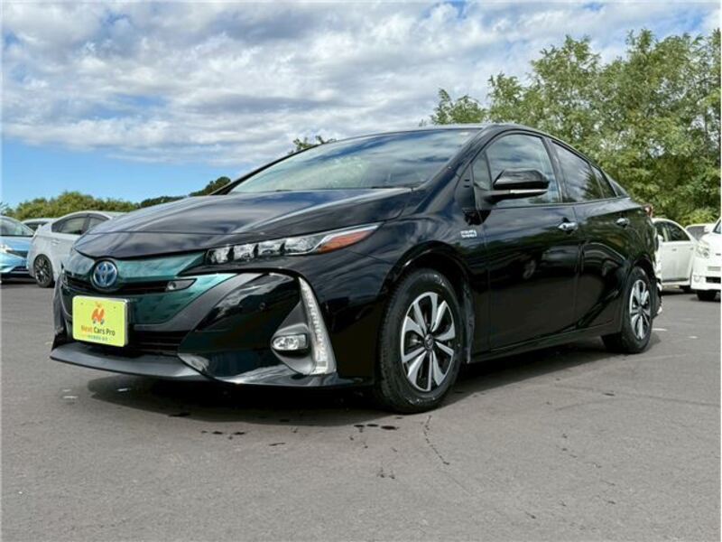 TOYOTA PRIUS PHV