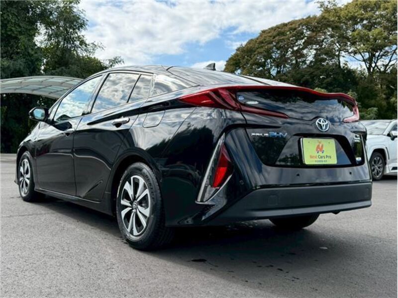 PRIUS PHV