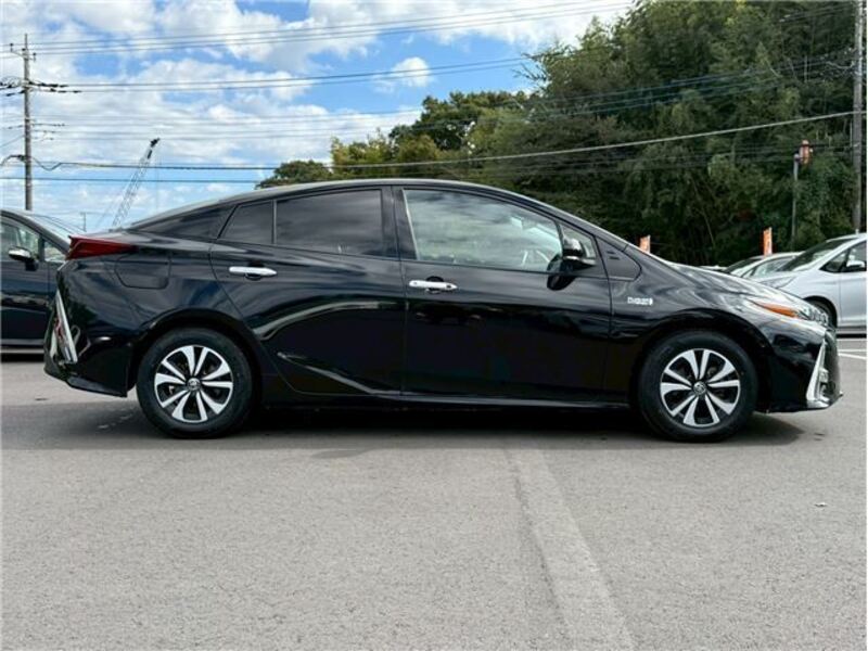 PRIUS PHV