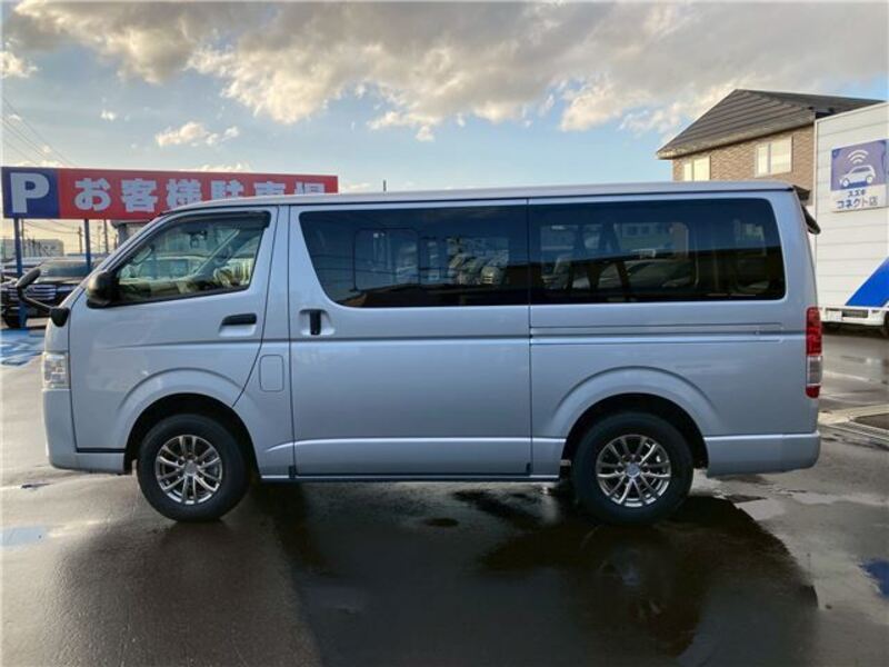 HIACE VAN