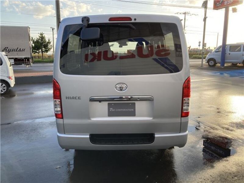 HIACE VAN