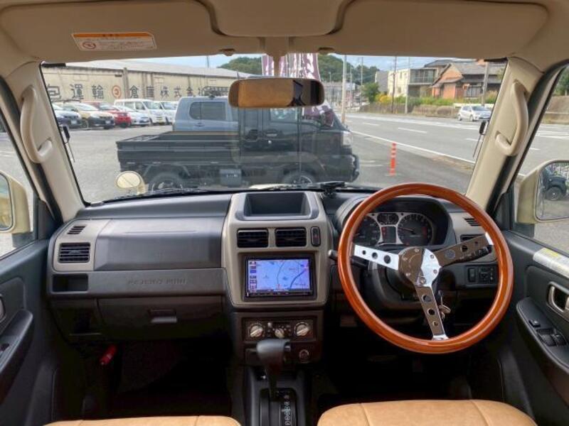 PAJERO MINI