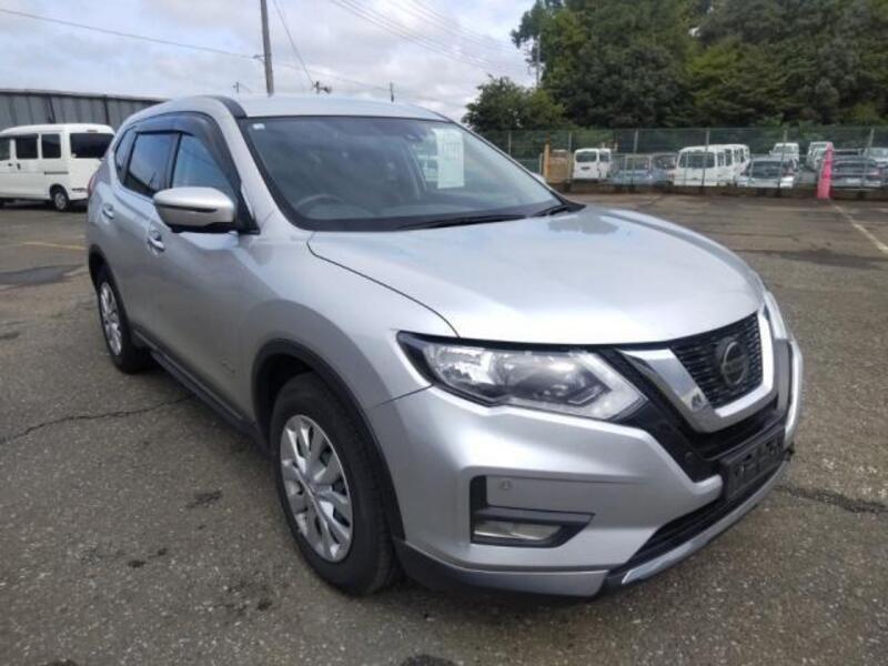 X-TRAIL