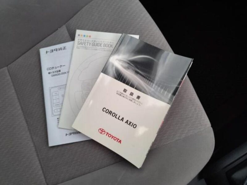 COROLLA AXIO