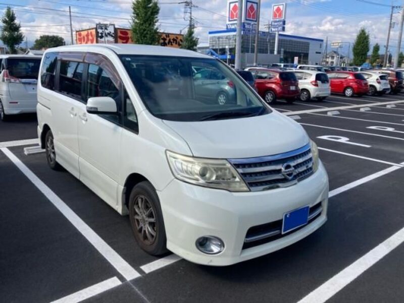 NISSAN SERENA