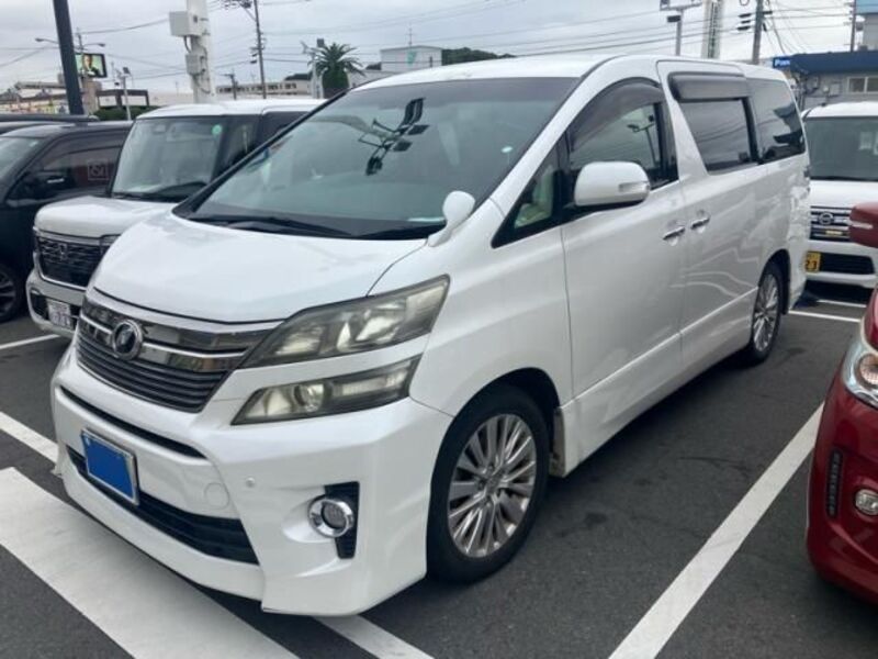 TOYOTA VELLFIRE