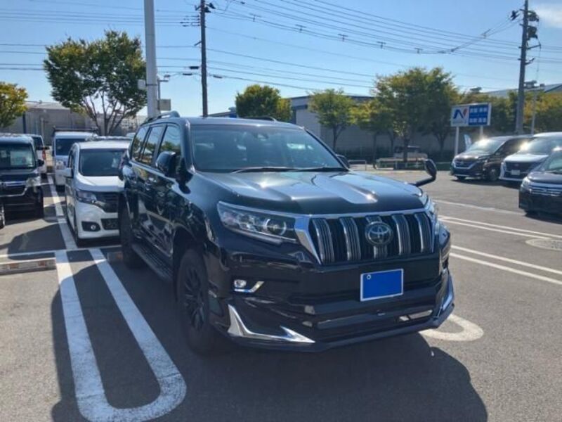 TOYOTA LAND CRUISER PRADO