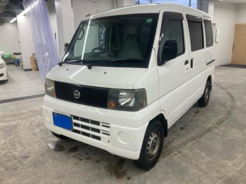 NISSAN CLIPPER VAN