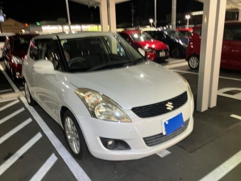 SUZUKI SWIFT