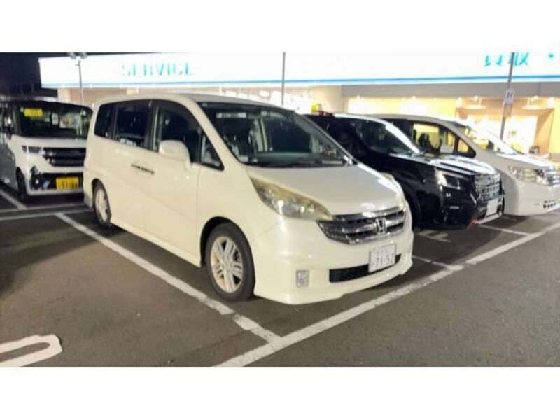 HONDA STEPWAGON SPADA