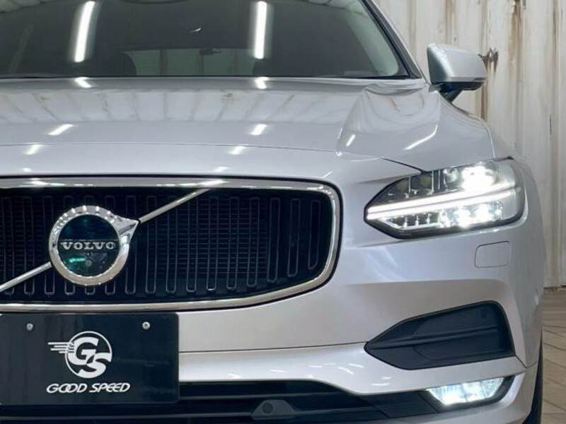 V90
