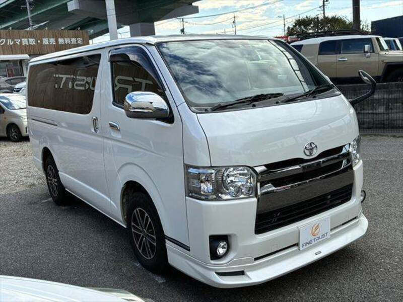 HIACE VAN