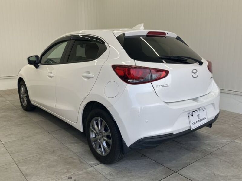 MAZDA2