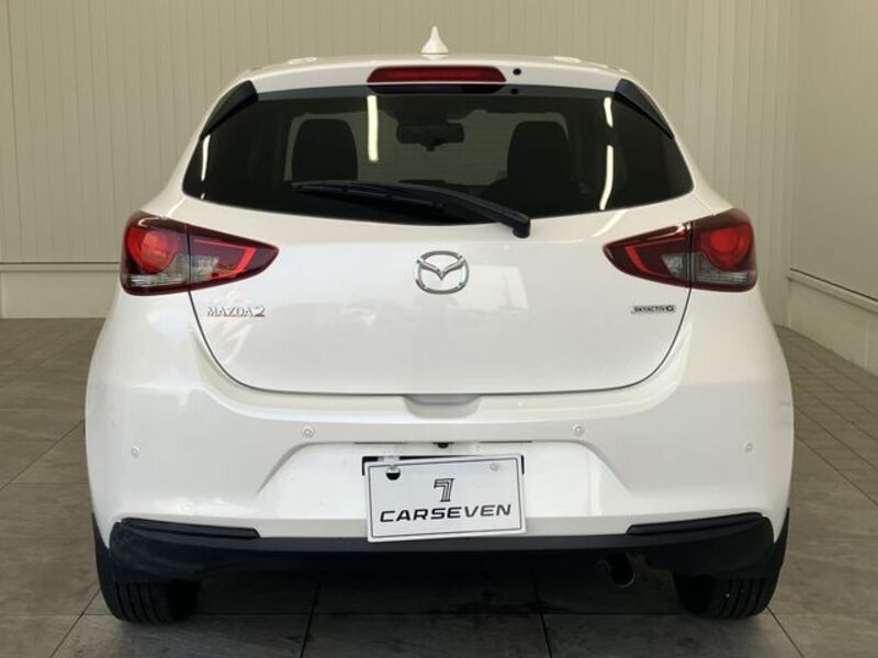 MAZDA2