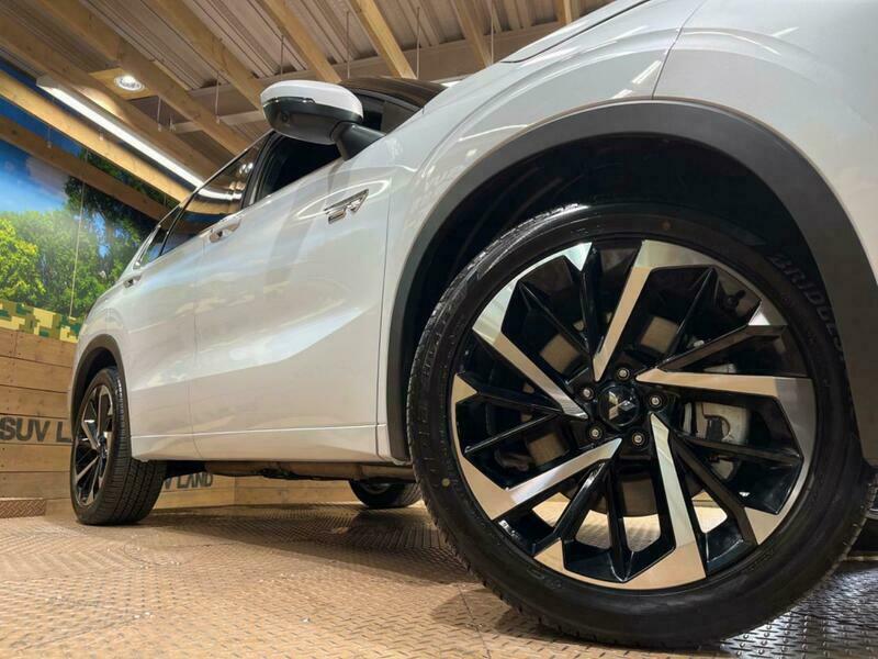 OUTLANDER PHEV