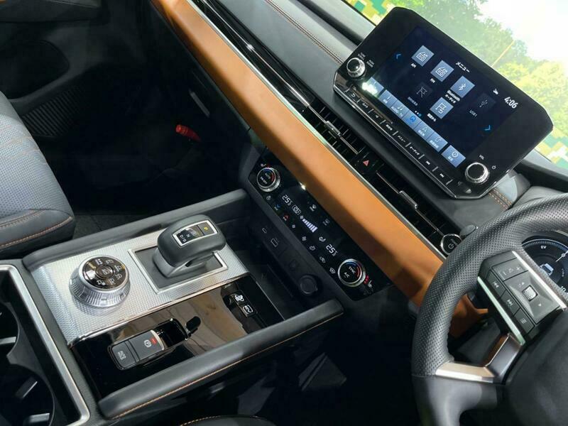 OUTLANDER PHEV