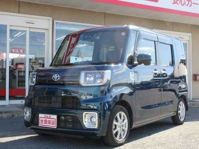 TOYOTA PIXIS MEGA