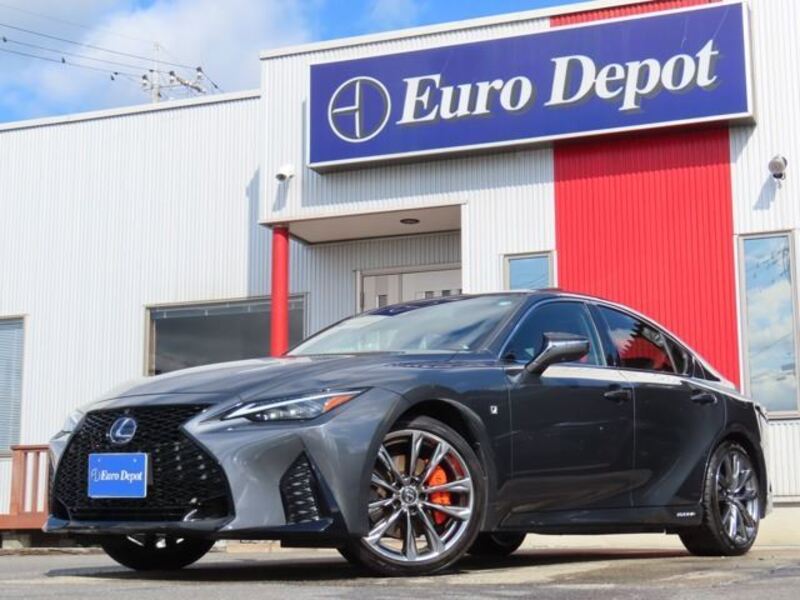 LEXUS IS