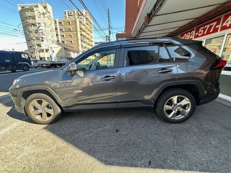 RAV4
