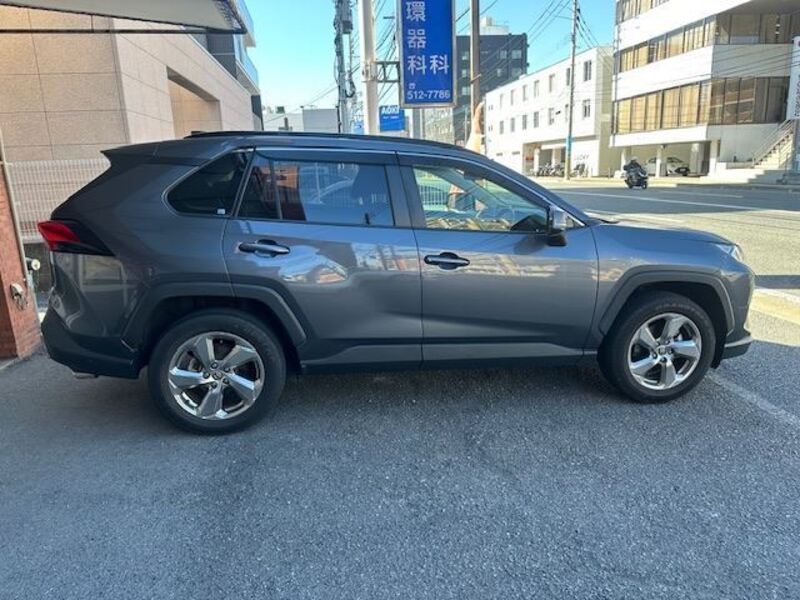 RAV4