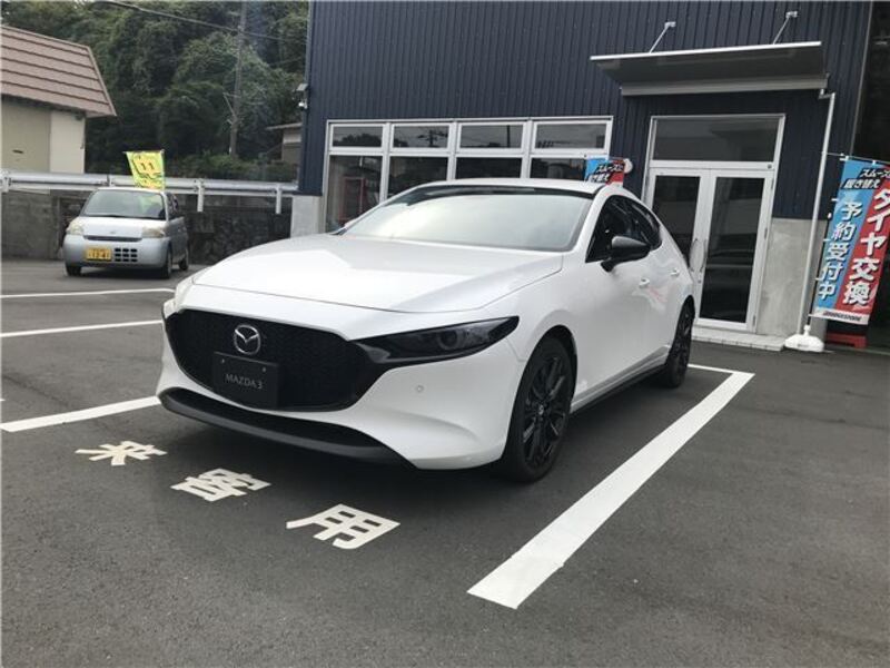 MAZDA3-0