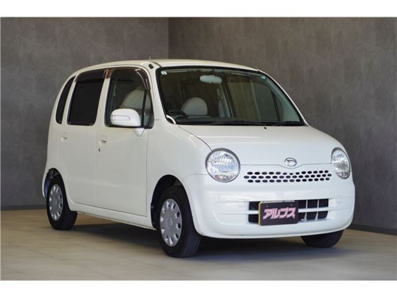 DAIHATSU MOVE LATTE