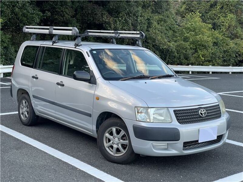 TOYOTA SUCCEED VAN