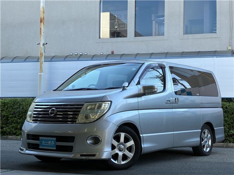 NISSAN ELGRAND