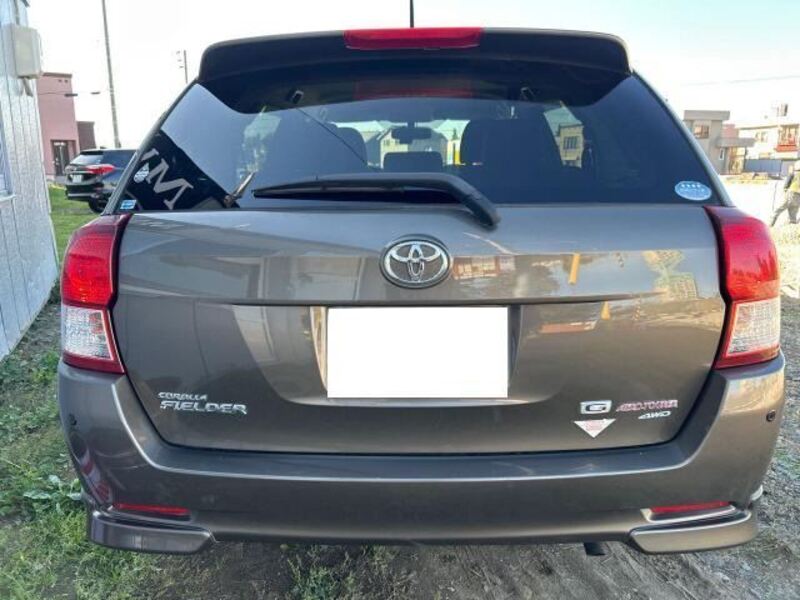 COROLLA FIELDER