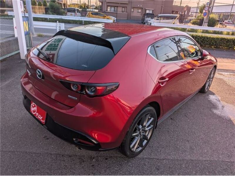 MAZDA3