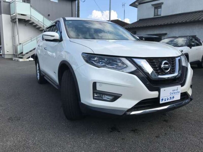X-TRAIL