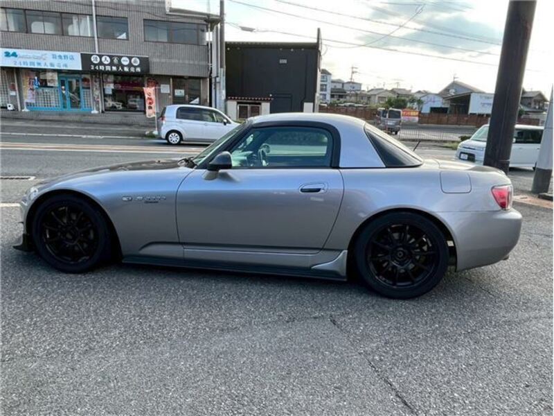 S2000