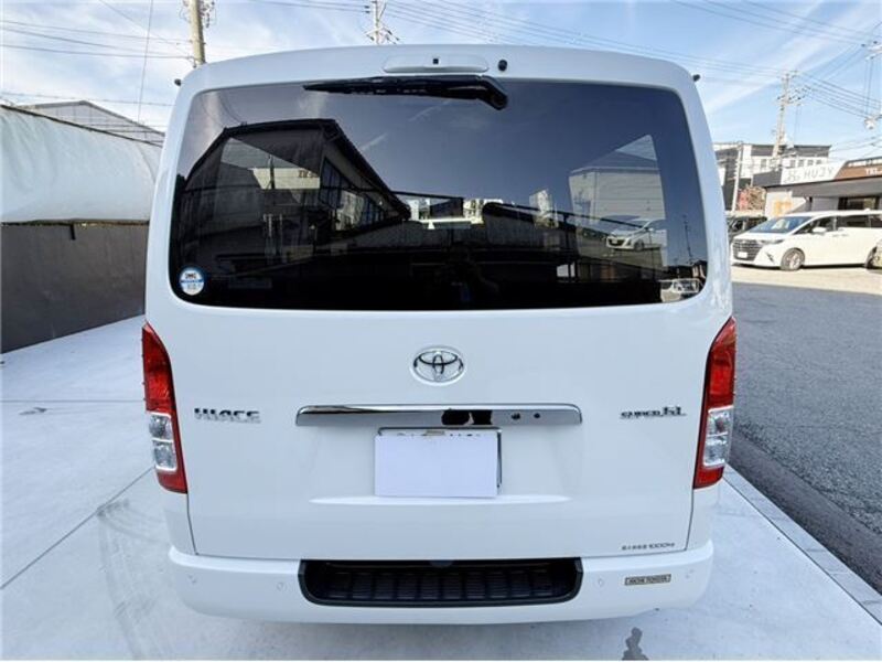 HIACE VAN