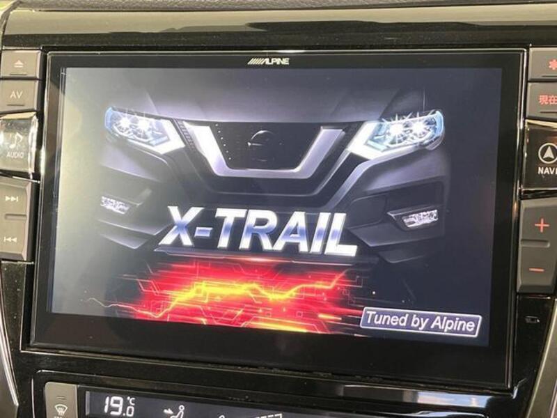 X-TRAIL