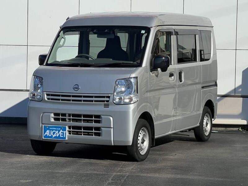 NISSAN CLIPPER VAN