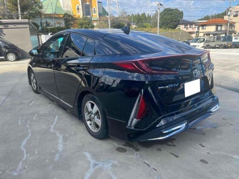 PRIUS PHV