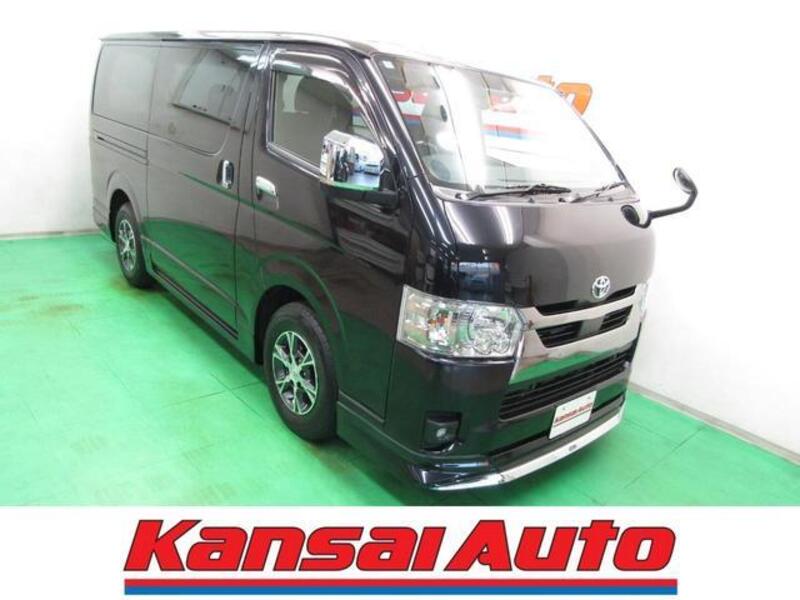 TOYOTA HIACE VAN