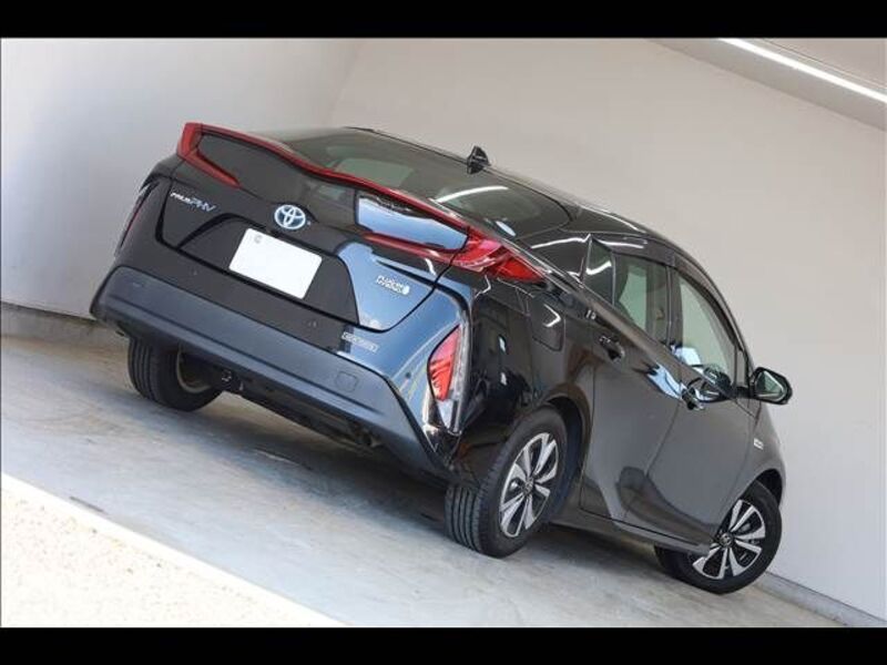 PRIUS PHV