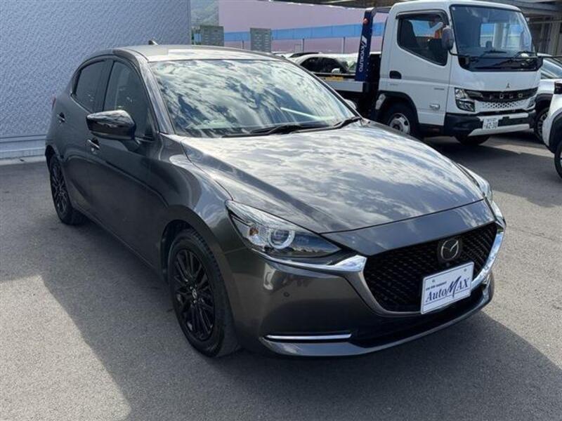 MAZDA2