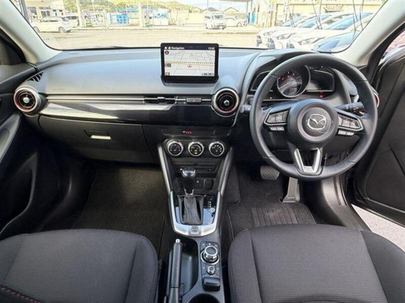MAZDA2