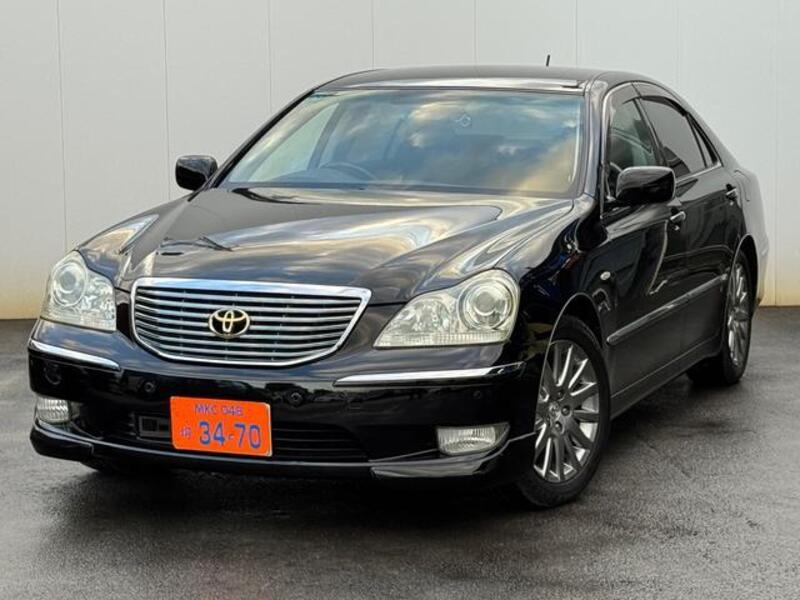 TOYOTA CROWN MAJESTA