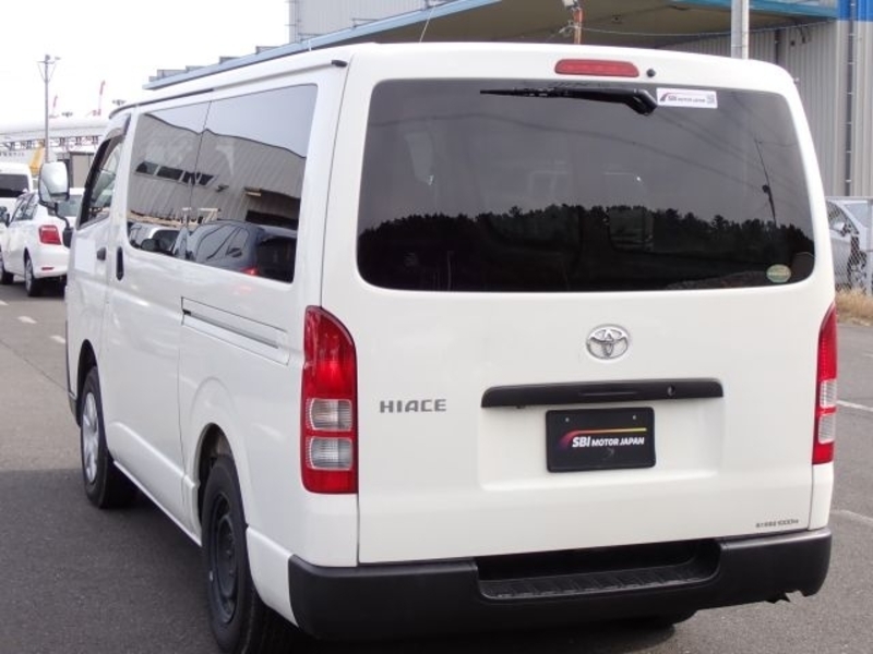 HIACE VAN