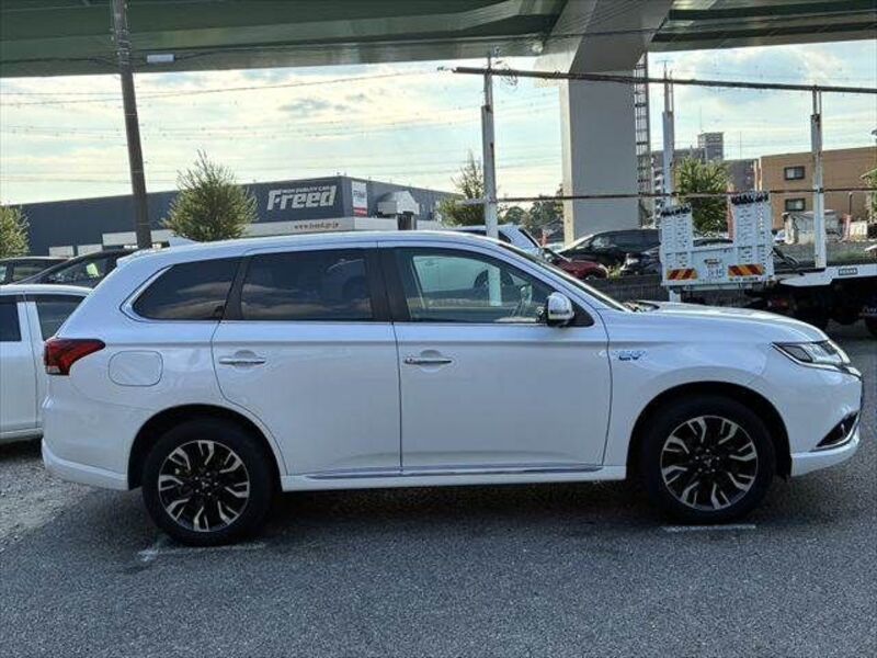 OUTLANDER PHEV