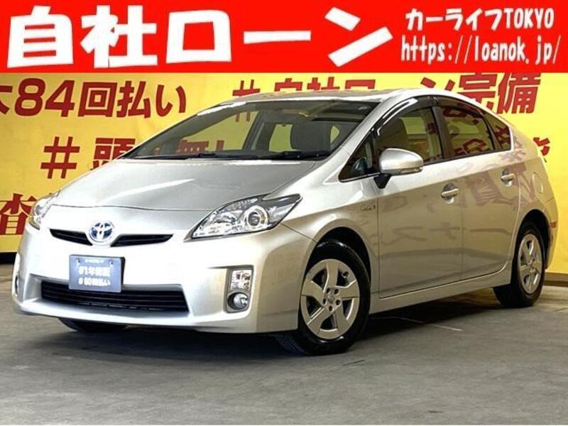 TOYOTA PRIUS