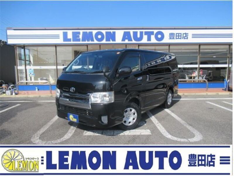 TOYOTA HIACE