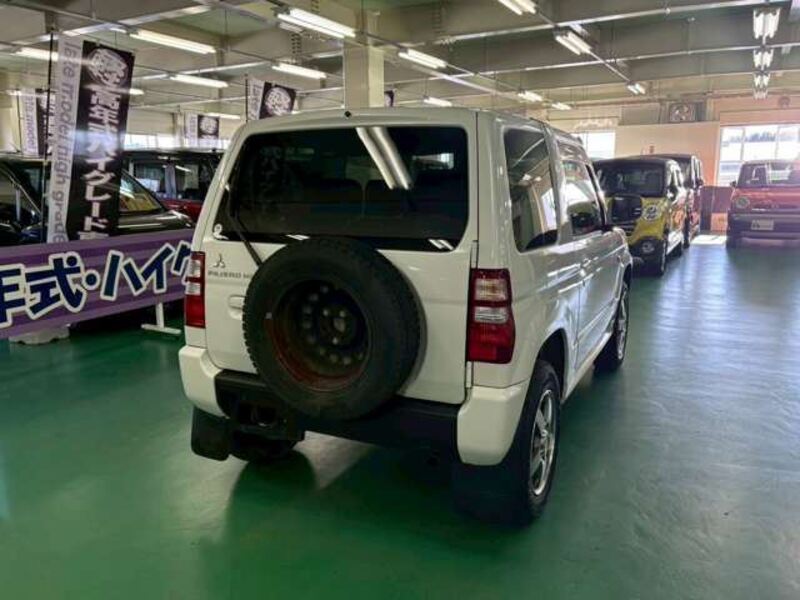PAJERO MINI