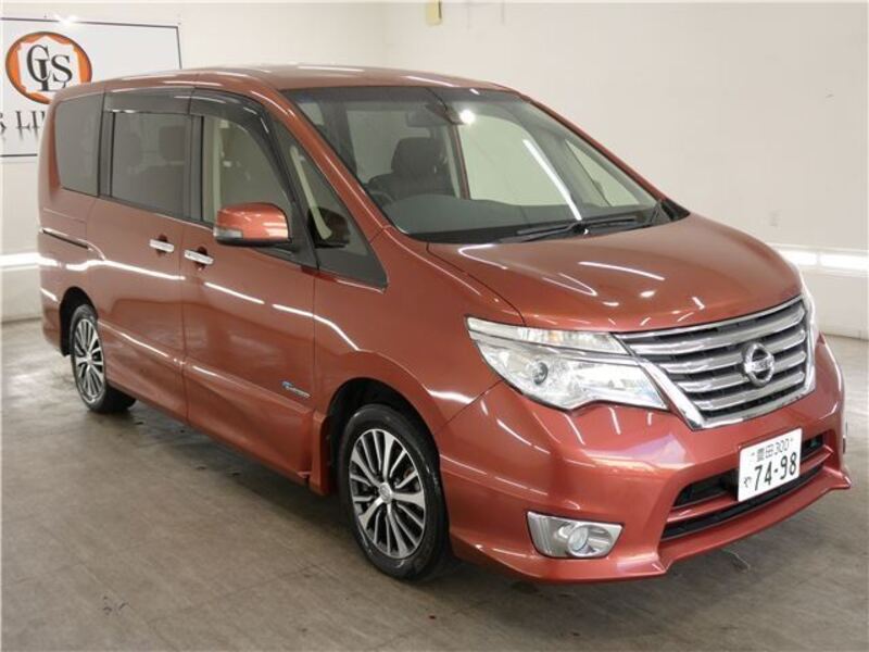 NISSAN SERENA